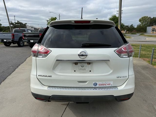 2016 Nissan Rogue SV
