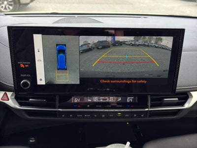 2025 Toyota Sienna Platinum