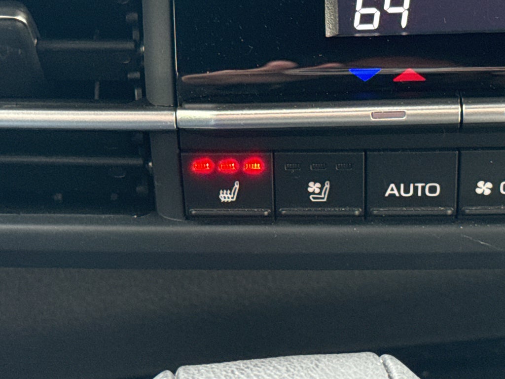 2025 Toyota Sienna Platinum