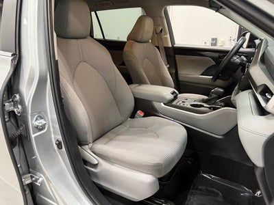 2024 Toyota Highlander LE