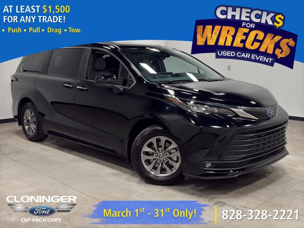 2025 Toyota Sienna XLE