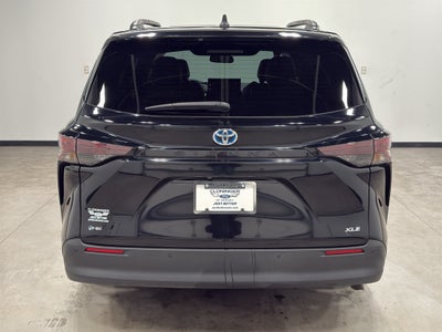 2025 Toyota Sienna XLE