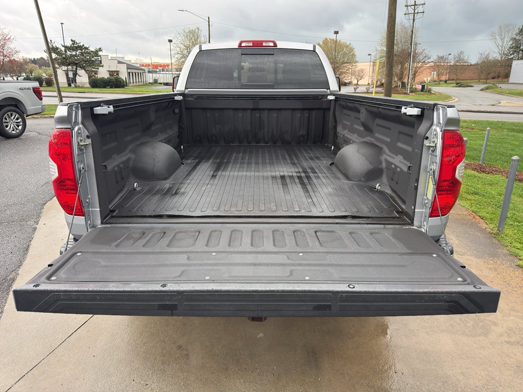2017 Toyota Tundra SR5