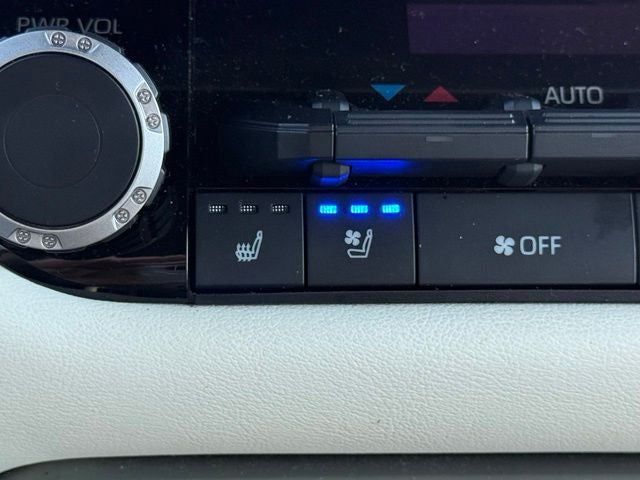 2023 Toyota Tundra Hybrid Capstone