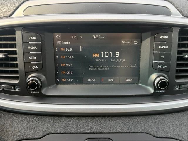 2020 Kia Sorento LX