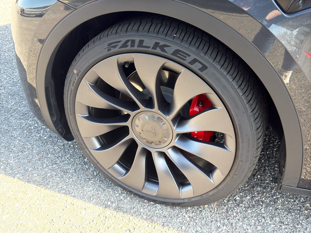 2024 Tesla Model Y Performance