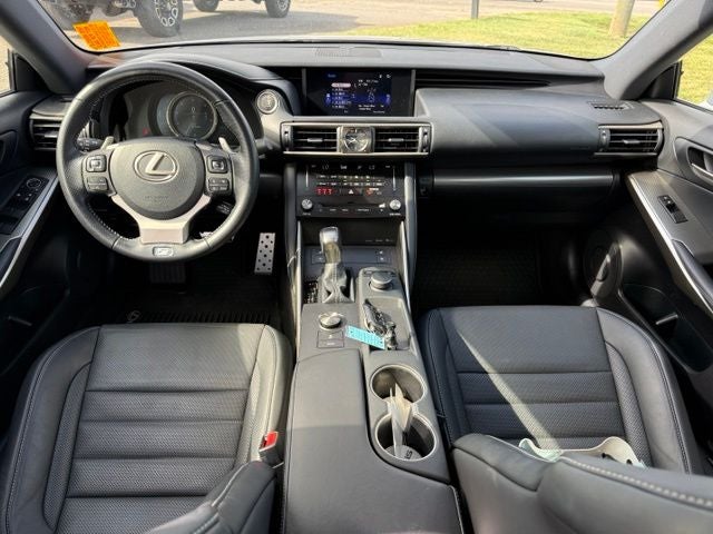 2017 Lexus IS 200t