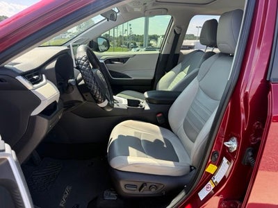 2019 Toyota RAV4 XLE Premium