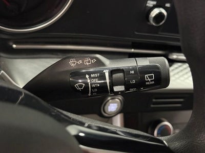 2023 Kia Carnival LX