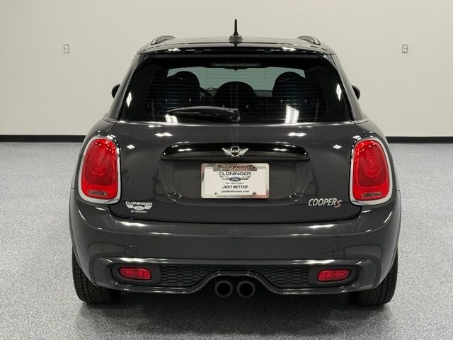 2016 MINI Cooper S Base