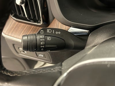 2022 Volvo XC60 Momentum