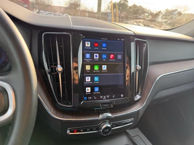 2022 Volvo XC60 Momentum