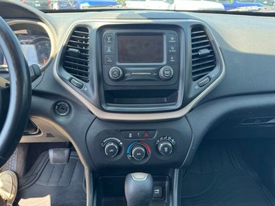2017 Jeep Cherokee Sport