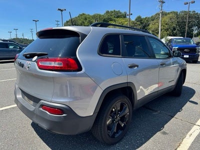 2017 Jeep Cherokee Sport