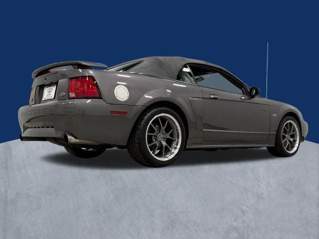 2003 Ford Mustang GT Deluxe