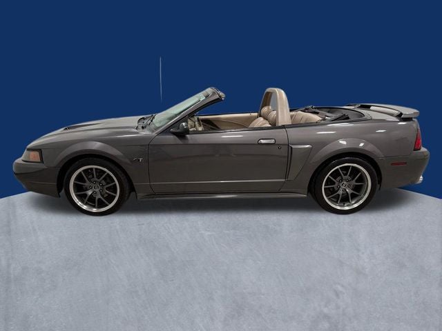 2003 Ford Mustang GT Deluxe