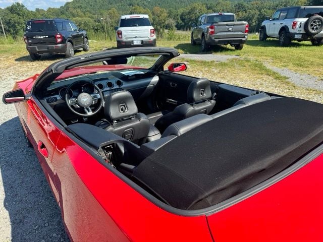 2022 Ford Mustang EcoBoost Premium