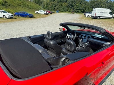 2022 Ford Mustang EcoBoost Premium