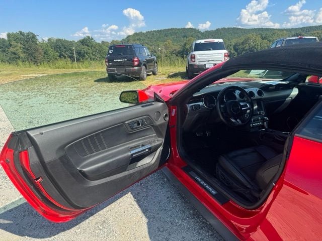 2022 Ford Mustang EcoBoost Premium