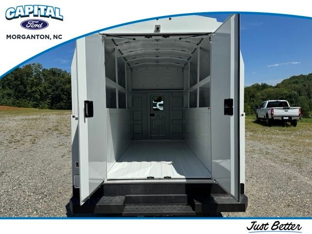 2026 Ford E-350SD Base Cutaway
