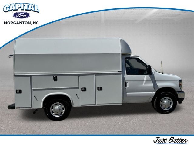 2026 Ford E-350SD Base Cutaway