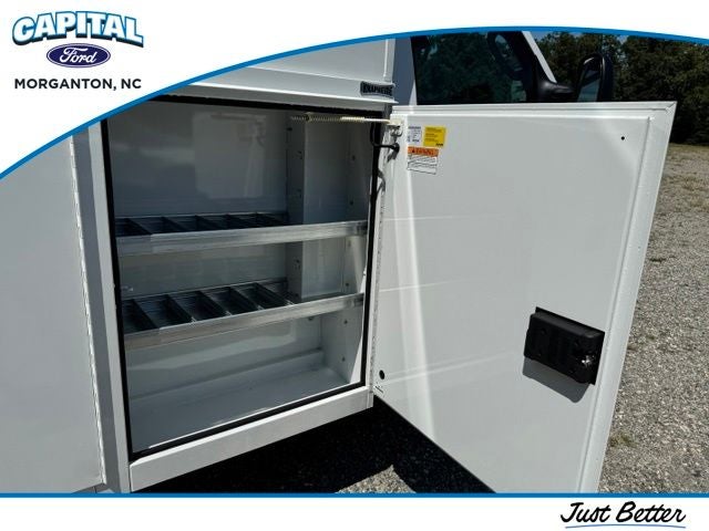2026 Ford E-350SD Base Cutaway