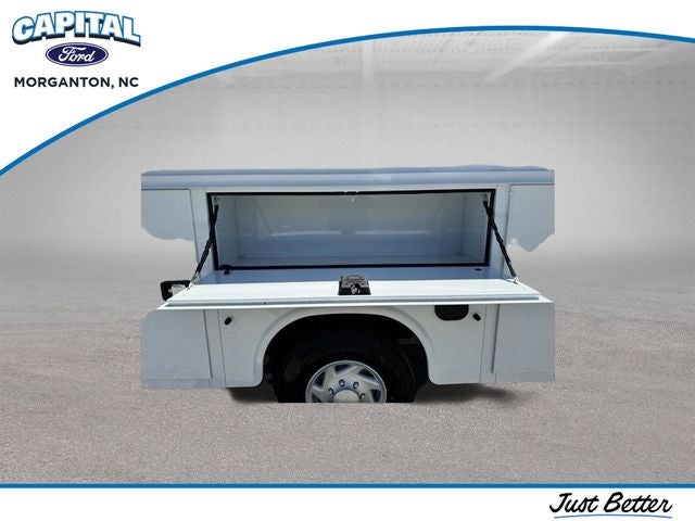 2026 Ford E-350SD Base Cutaway