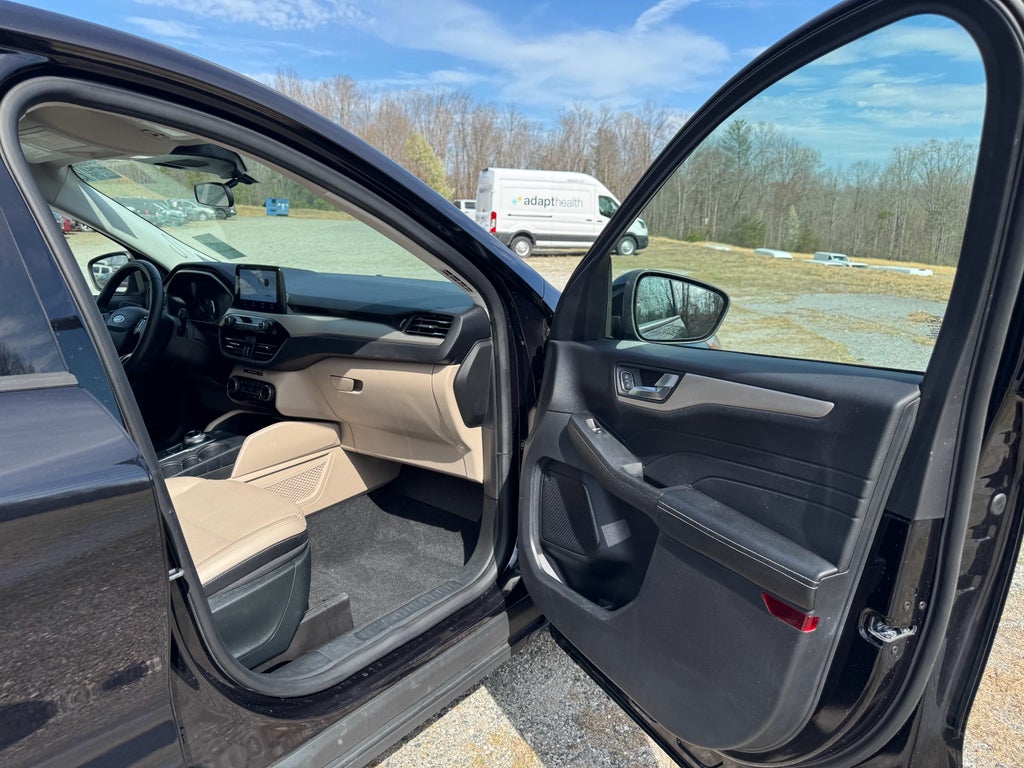 2022 Ford Escape Hybrid SEL