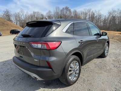 2020 Ford Escape SE