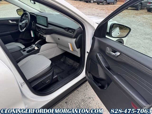 2026 Ford Escape Hybrid Platinum