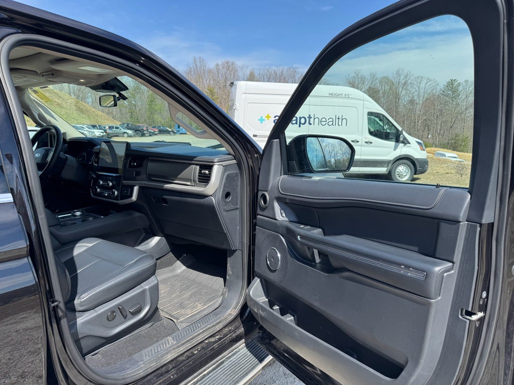 2023 Ford Expedition Max XLT