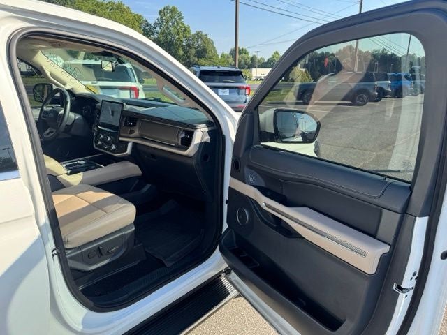 2022 Ford Expedition Max XLT