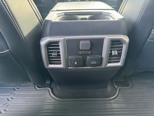 2022 Ford F-350SD Platinum