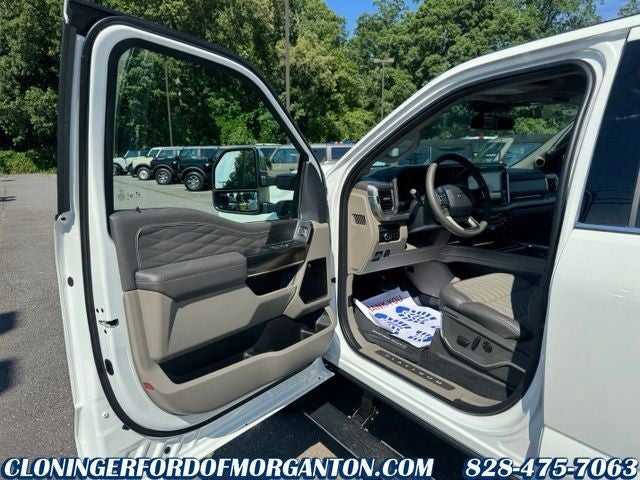 2026 Ford F-350SD Platinum DRW