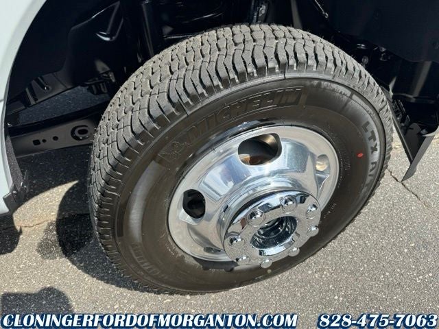 2026 Ford F-350SD Lariat DRW