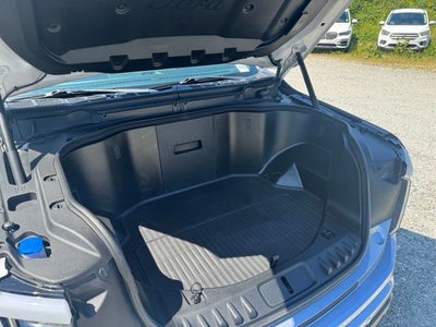 2022 Ford F-150 Lightning Lariat