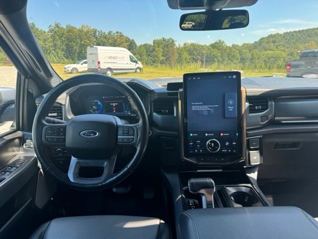 2022 Ford F-150 Lightning Lariat