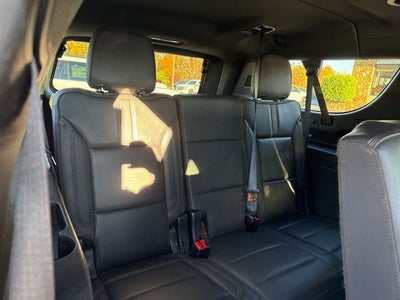 2023 Chevrolet Suburban RST