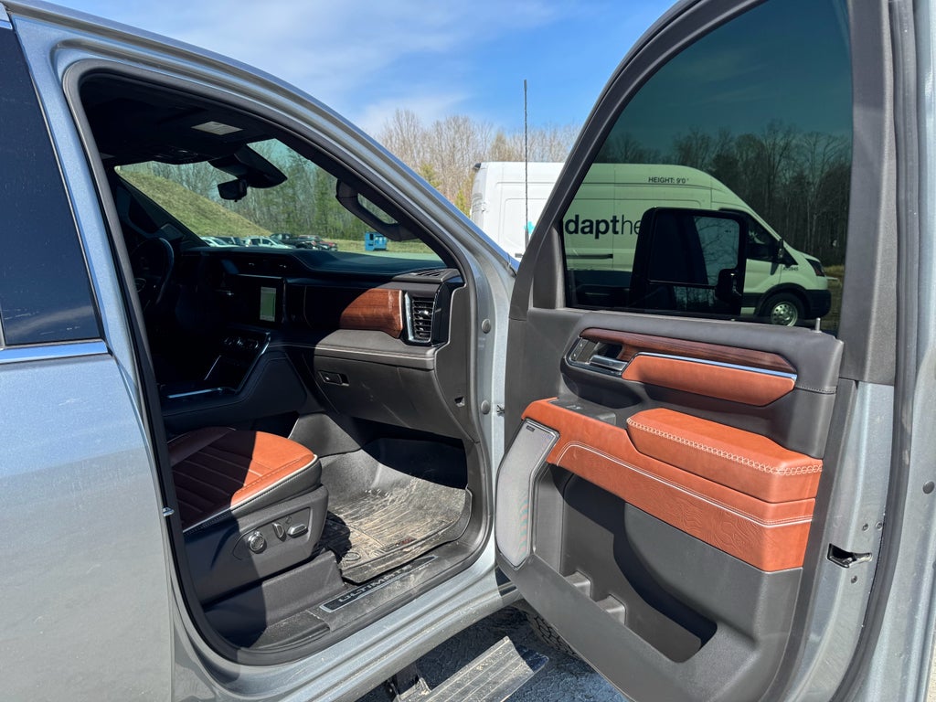 2024 GMC Sierra 3500HD Denali Ultimate