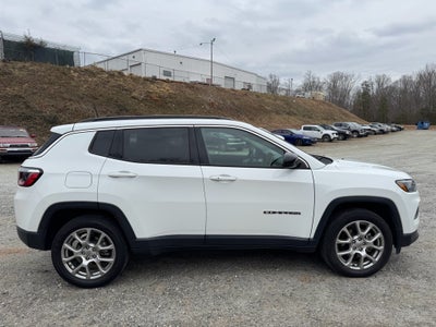 2022 Jeep Compass Latitude Lux