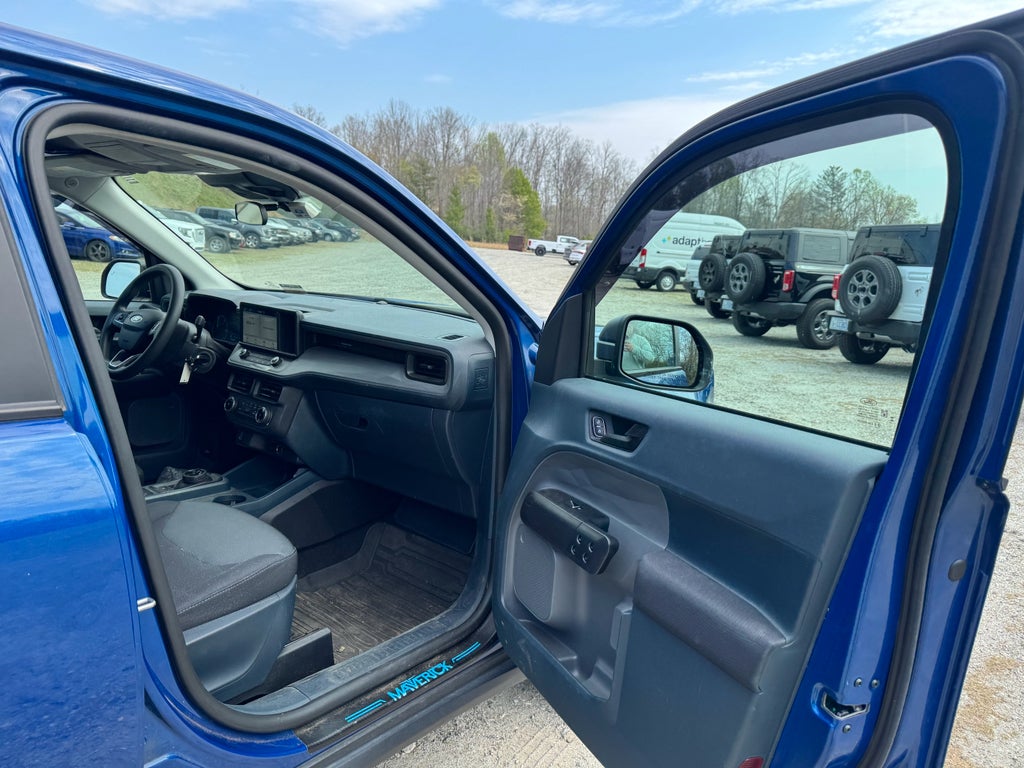 2023 Ford Maverick XL