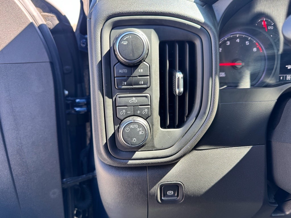 2019 Chevrolet Silverado 1500 Custom Trail Boss