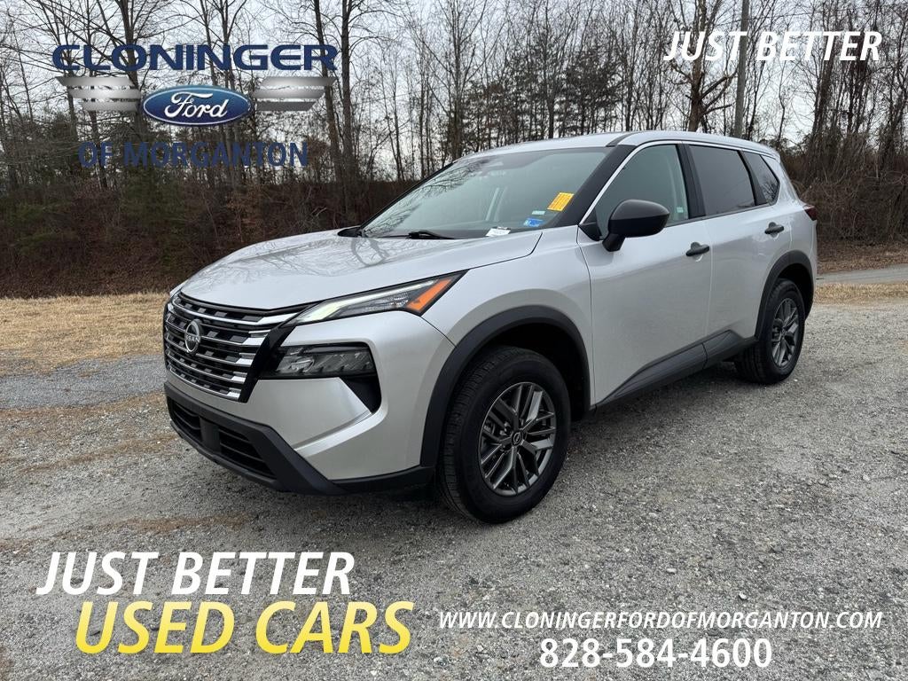 2024 Nissan Pathfinder S