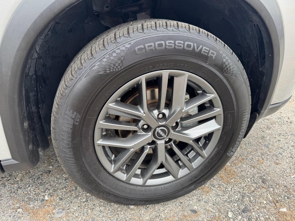 2024 Nissan Pathfinder S