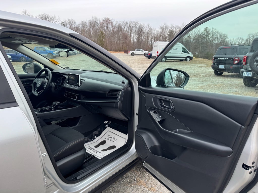 2024 Nissan Pathfinder S