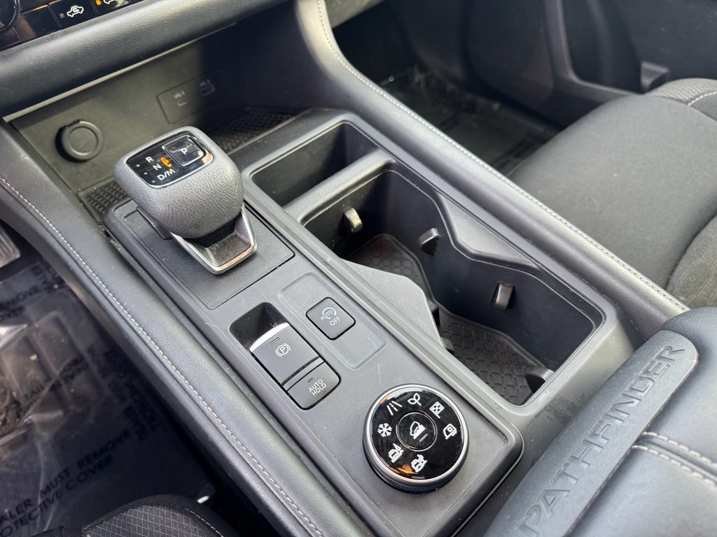 2024 Nissan Pathfinder S