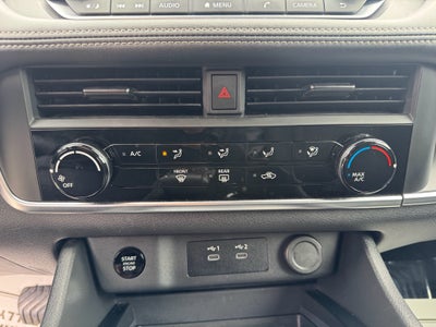 2024 Nissan Pathfinder S