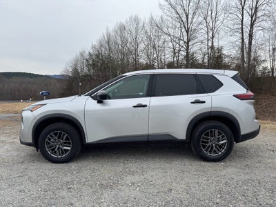 2024 Nissan Pathfinder S