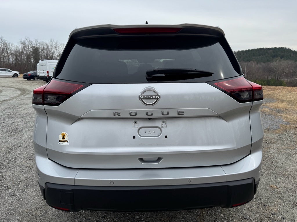 2024 Nissan Pathfinder S