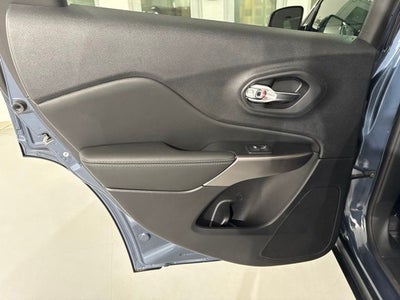 2022 Jeep Cherokee Latitude Lux